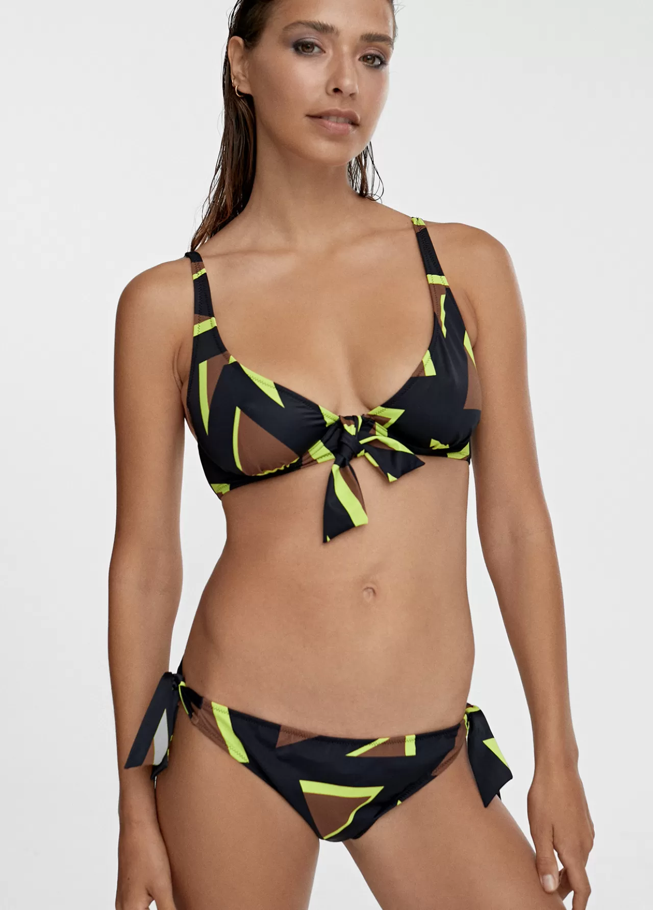 Lola Casademunt Bikini estampado maxi logo NEGRO-VERDE Discount