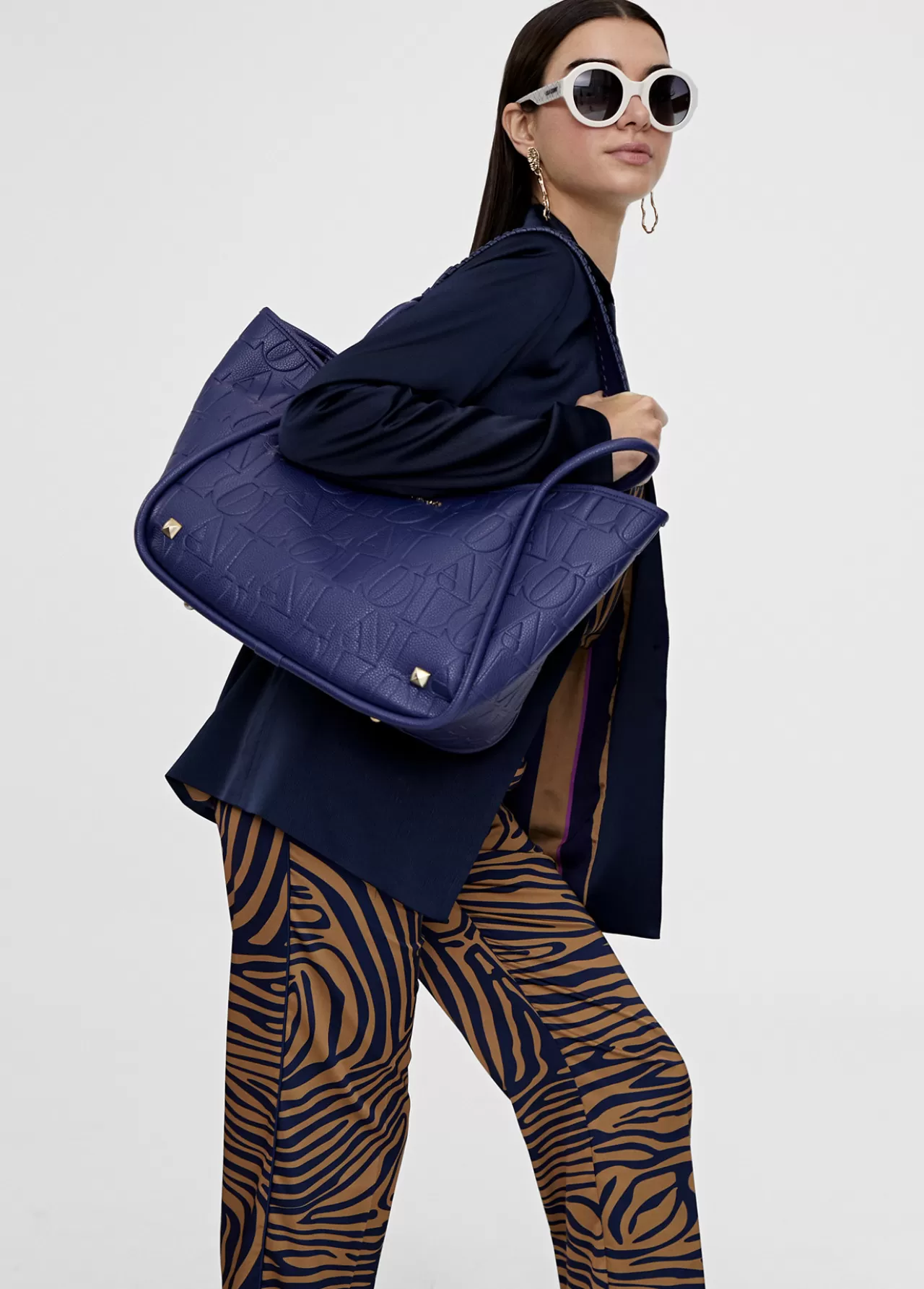 Lola Casademunt Bolso tipo shopper grabado NEGRO Sale