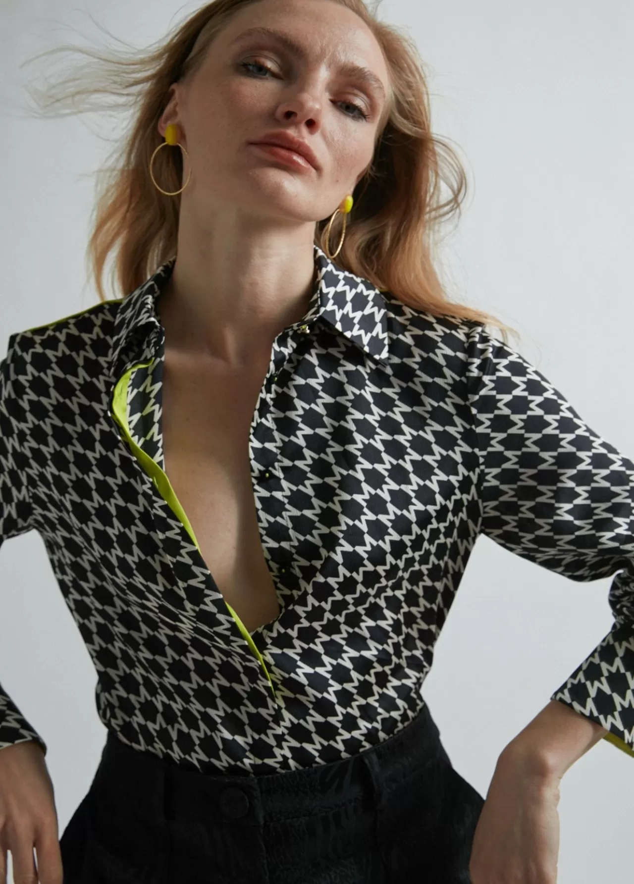 Lola Casademunt Camisa detalle fluor |  Ropa | Lola Casademunt NEGRO Flash Sale