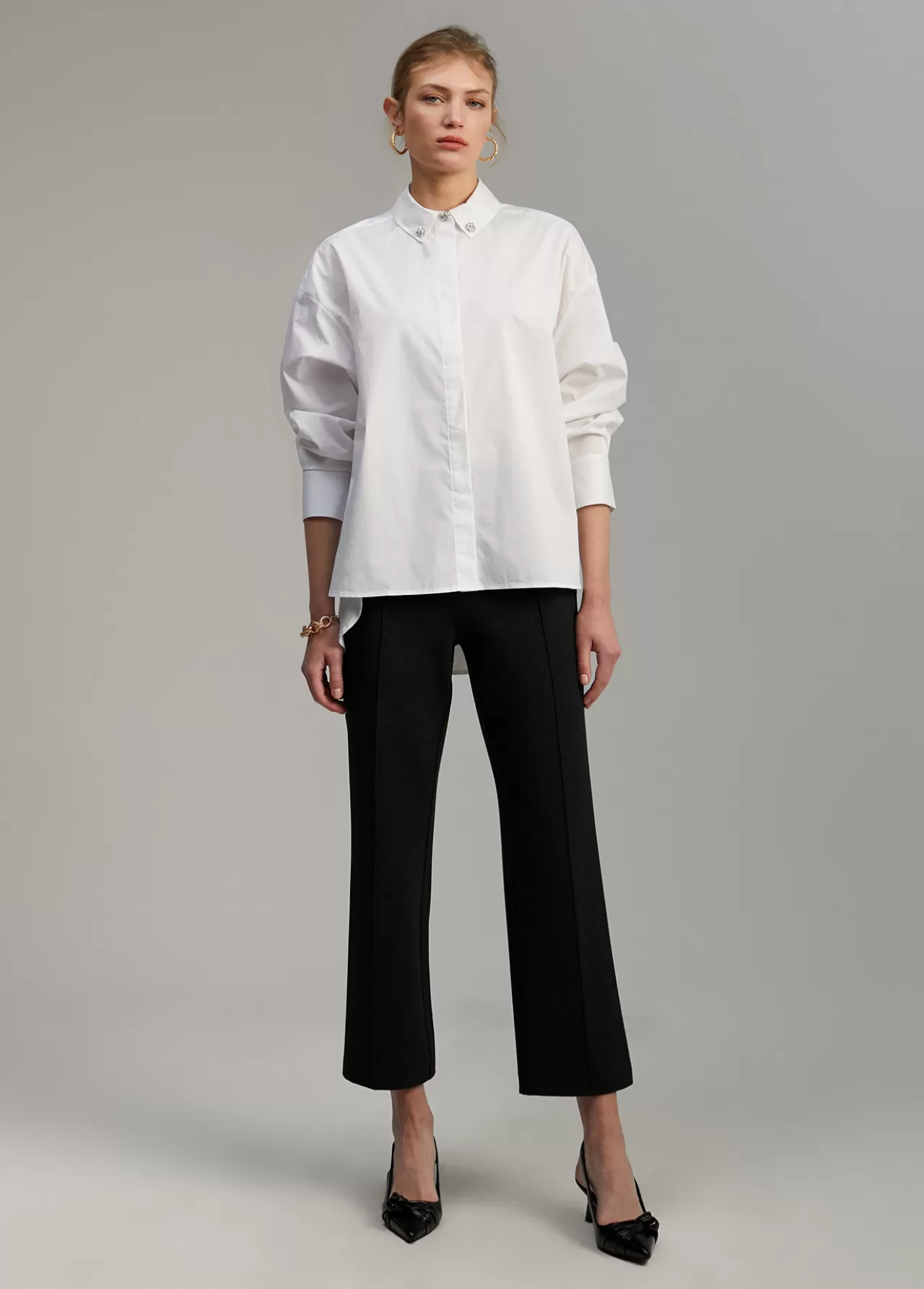 Lola Casademunt Camisa detalle joya BLANCO Online