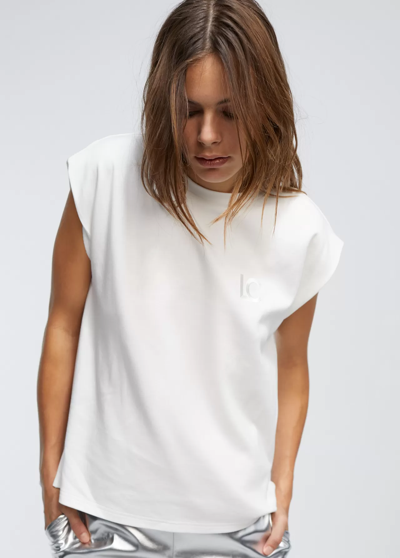 Lola Casademunt Camiseta detalle bordado BLANCO Online