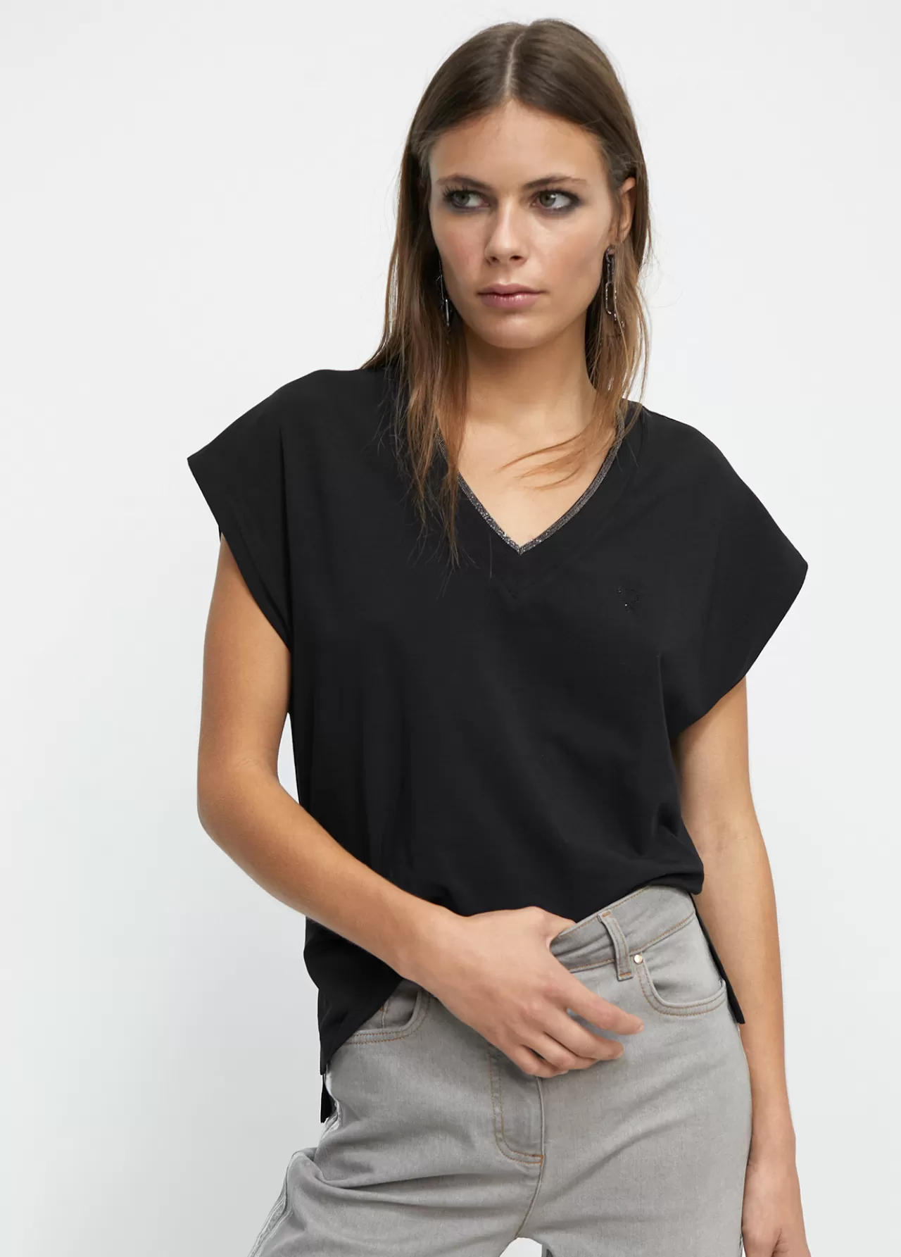 Lola Casademunt Camiseta detalle cadena NEGRO Shop