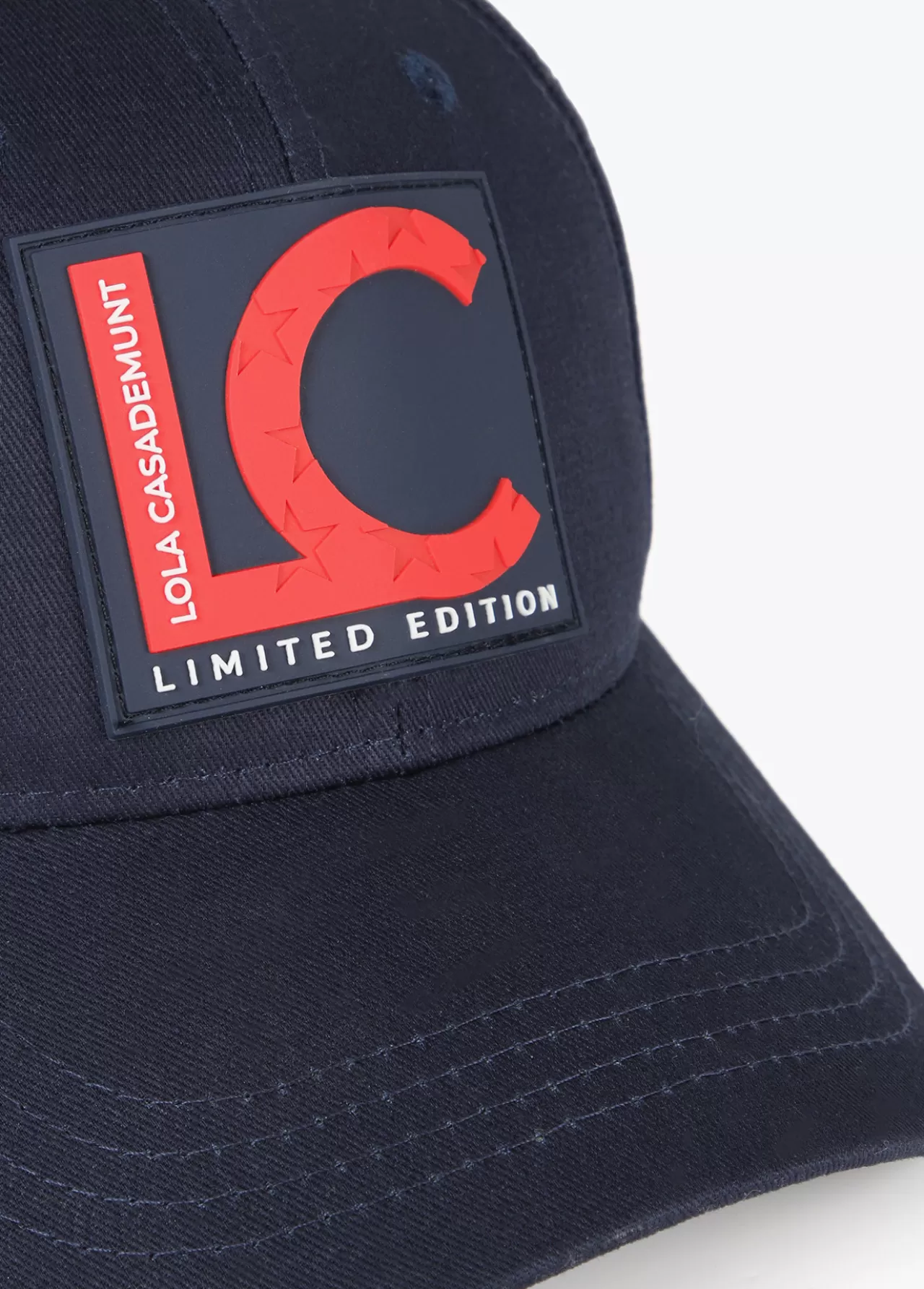 Lola Casademunt Gorra americana azul edición limitada - Lola Casademunt ROJO Store