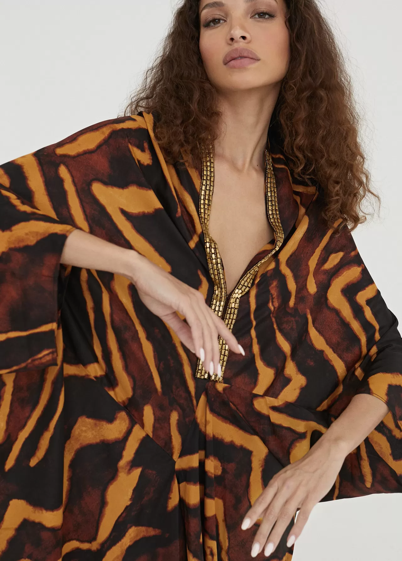 Lola Casademunt Kimono estampado en cebra NEGRO-MARRON Online