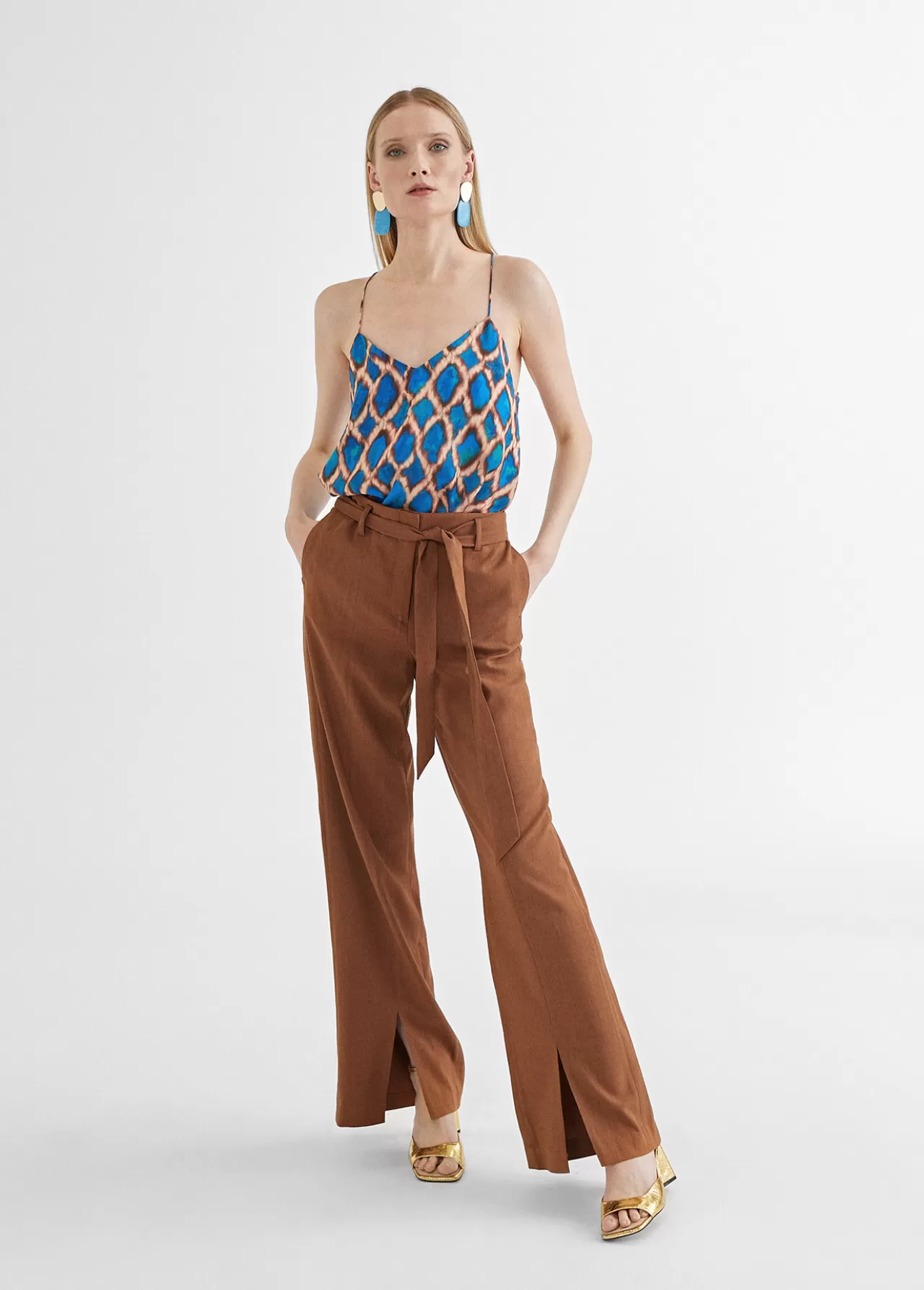 Lola Casademunt Pantalón cinturón y aberturas MARRON Shop