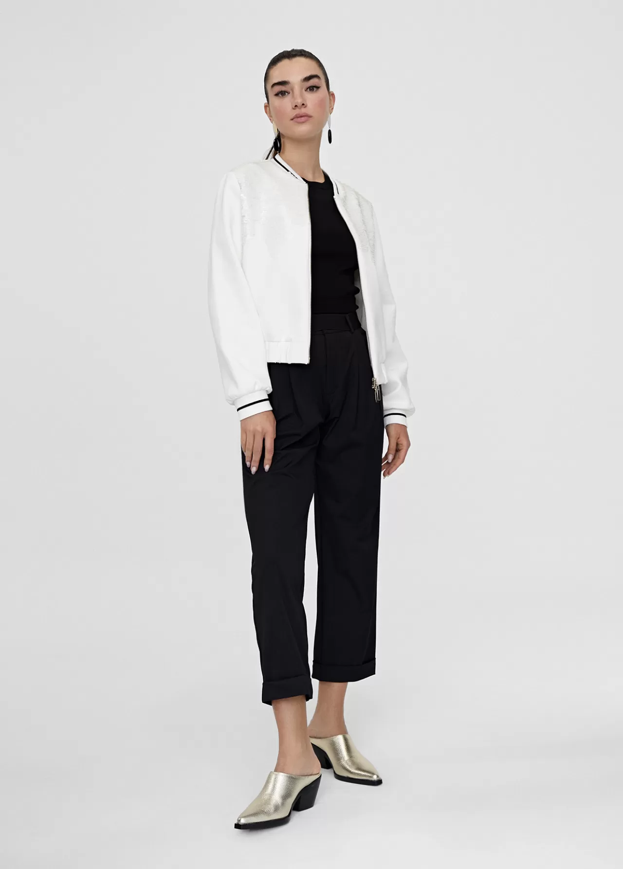 Lola Casademunt Pantalón cropped NEGRO Clearance