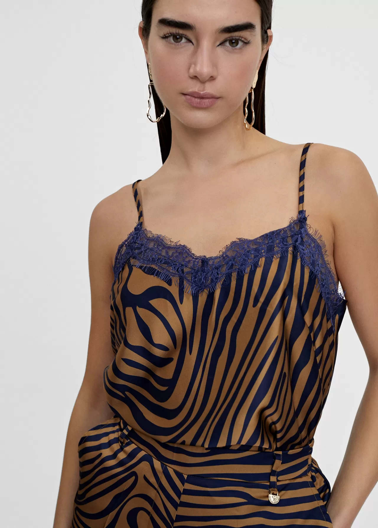 Lola Casademunt Top lencero animal print AZUL-MARRON Shop